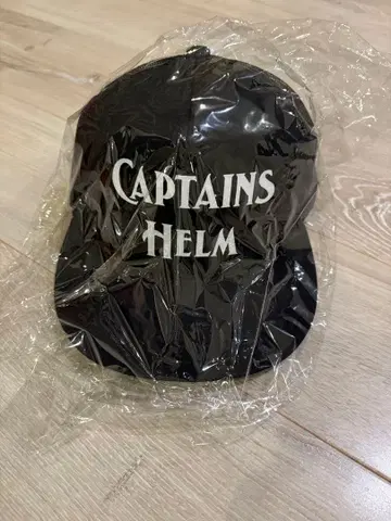Captains Helm CLASSIC LOGO MESH CAP