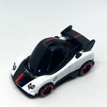 Hotwheels Pagani Zonda Cinque tooned
