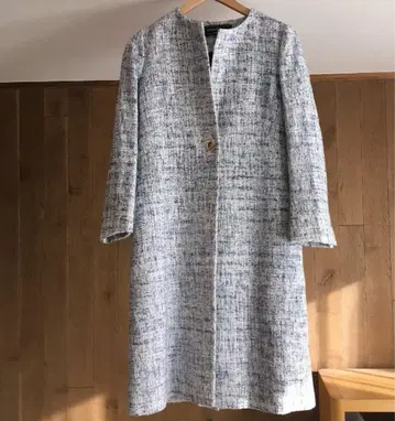 새상품급 Salvatore Ferragamo 간치니 트위드 코트