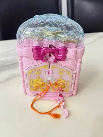 프리큐어 보물 상자형 완구