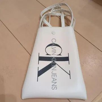 CALVIN KLEIN JEANS 화이트 숄더백