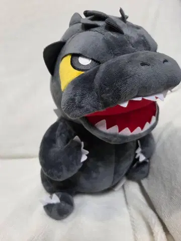 고질라 봉제 인형