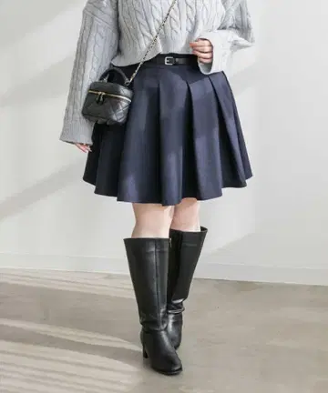 CLETTE 벨트 플리츠 미니스커트 네이비 3L