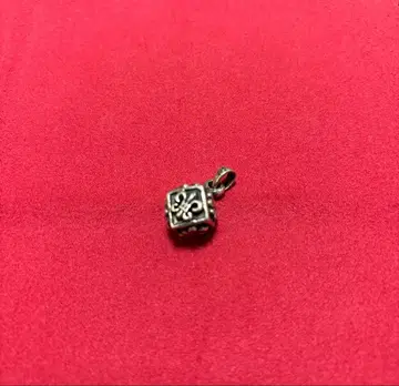 [ 새상품급 ] 목걸이 탑 유리 큐브