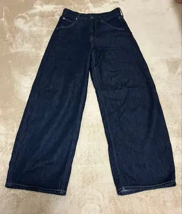 UNIQLO 배기 커브 청바지