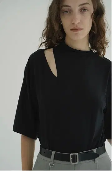 SLASH NECK HALF SLEEVE TOPS