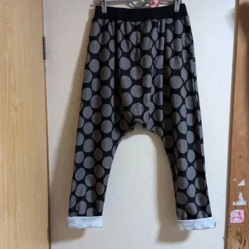 BandB 도트 무늬 사루엘 팬츠 블랙과 그레이 L 미사용 새상품