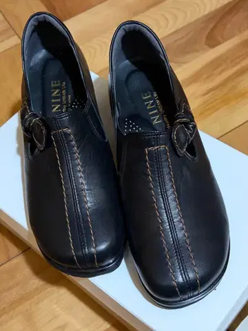 모드나인 컴포트 슈즈 22.0cm 4E MODE NINE