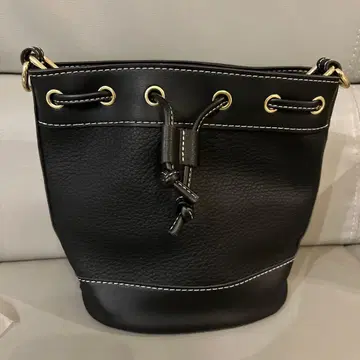 블랙 가죽 복조리 숄더백