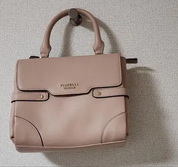 새상품급 미사용 새상품 FIORELLI(피오렐리) 2WAY 숄더백