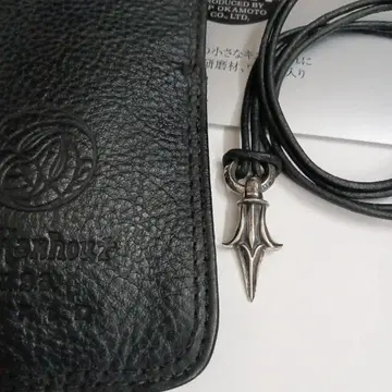 레너드 카무호트 (L.ONE) KO 펜던트