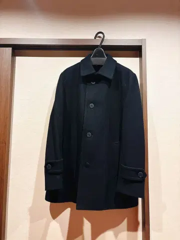 폴 스튜어트 코트