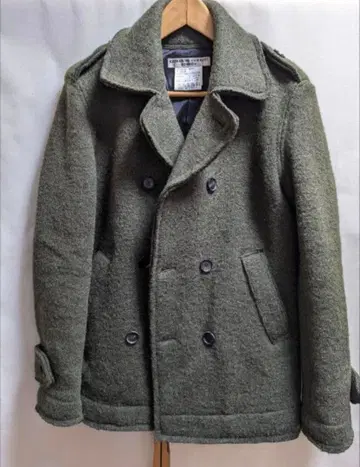 캐서린 햄넷 런던 P 코트 사이즈 M