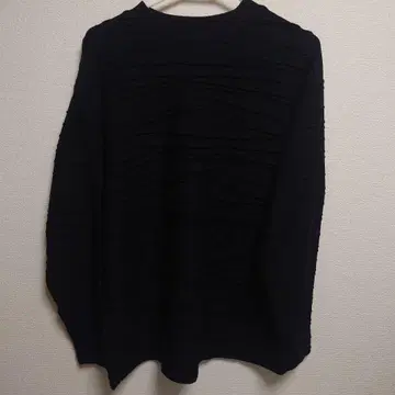 Sweeteh 블랙 긴팔 티셔츠 물결 텍스처