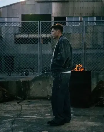 레어 짧은 기장 lyft 봄버 자켓 XL 사이즈