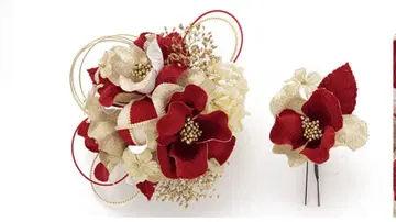 빨간색과 골드 컬러 꽃 머리 장식 세트