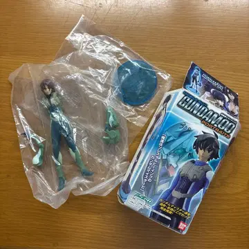 건담 피규어 교환용 부품 포함