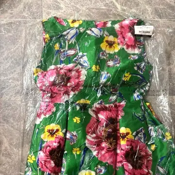 [ 새상품 ] DINT 꽃무늬 슬리브리스 롱 원피스