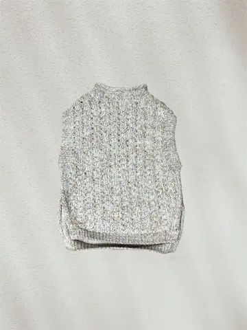 [내추럴 귀여움] 믹스 니트 베스트 베이지 x 화이트 루즈핏 실루엣