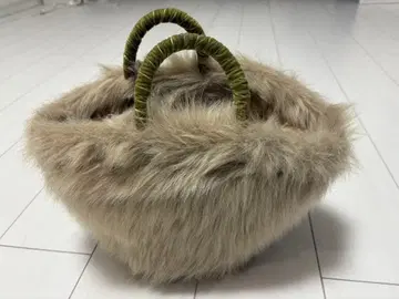 퍼 핸드백 베이지 made in ITALY