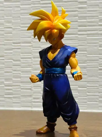 드래곤볼 초채색 하이 스펙 컬러링 피규어 초사이어인 손오반