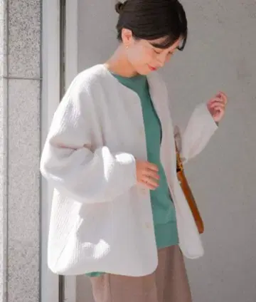 미사용 새상품 URBAN RESEARCH DOORS 퀼트 노카라 자켓