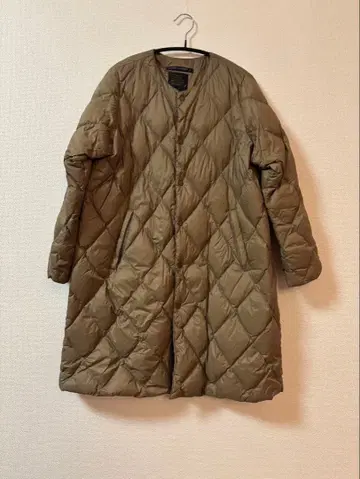 올리브 그린 퀼팅 자켓 M 사이즈