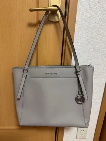 MICHAEL KORS 그레이 토트백