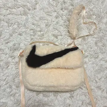 나이키 FUTURA 숄더백 NIKE 나이키 퍼백