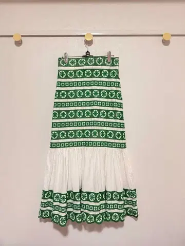 ZARA 자수 롱 스커트