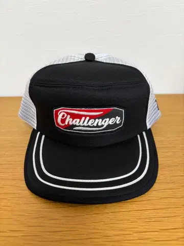 Challenger 트래커 캡 블랙/화이트