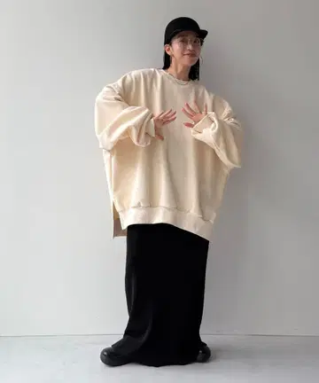 OSUMITSUKI sweat / 오스미츠키 슈퍼 오버 맨투맨