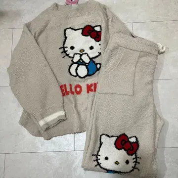 HELLO KITTY 맨투맨 세트 베이지 빅 사이즈 미사용 새상품