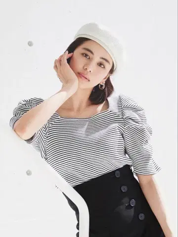 퍼프소매 와플 풀오버