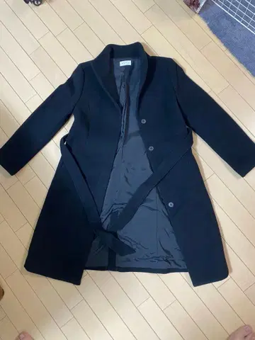 새상품급 PLST 블랙 코트 허리 리본 포함