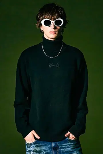 glamb 터틀넥 로고 니트 블랙 M