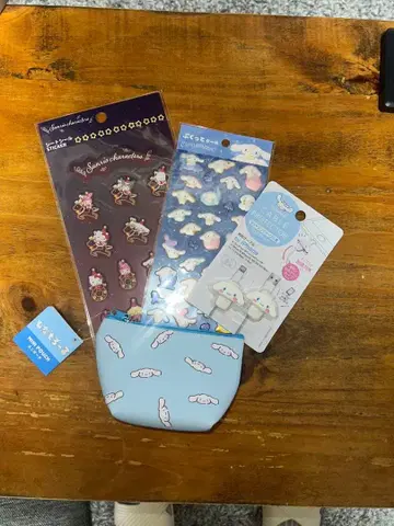 산리오 캐릭터 스티커 파우치 4종 세트