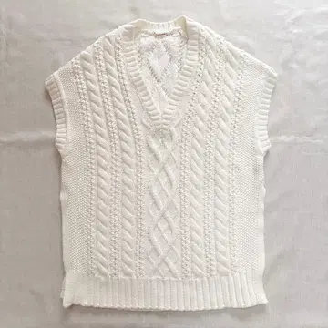 컨디션 최상 DRESSTERIOR 니트 베스트 V넥 화이트