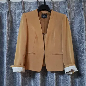 23구 노카라 자켓 베이지 사이즈 38