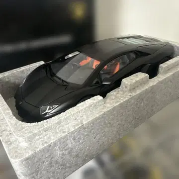 레어 1/18 오토 아트 람보르기니 아벤타도르 LP720