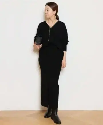 미사용 새상품 블랙 니트 슬릿 셋업