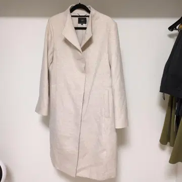 23구 베이지 롱 코트