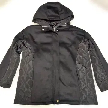 후드 부착 블랙 자켓