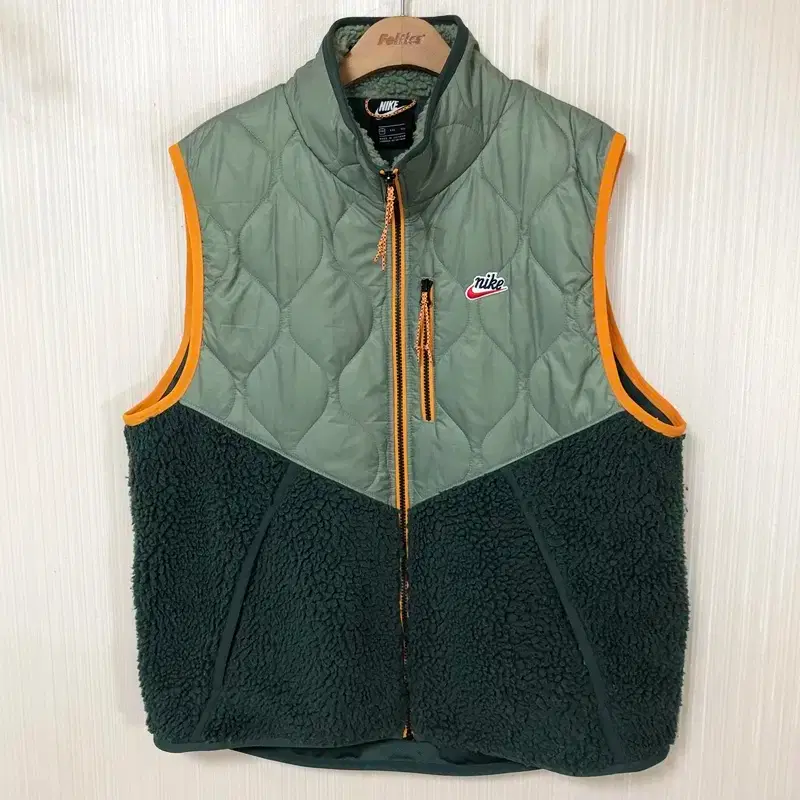 nike heritage sherpa