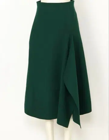 Mila Owen 미라 오웬 헴 니트 스커트