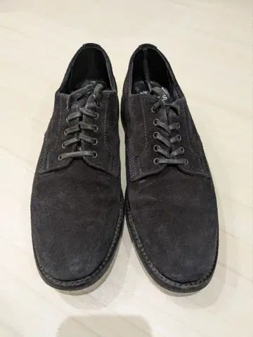 SANDERS 블랙 스웨이드 드레스 신발