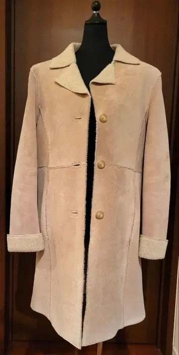 Guess 베이지 무스탕 코트