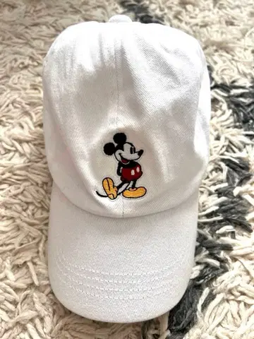 미키마우스 자수 캡 화이트