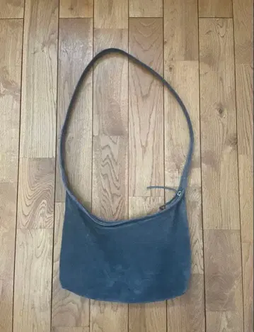 Hender scheme shoulder bag