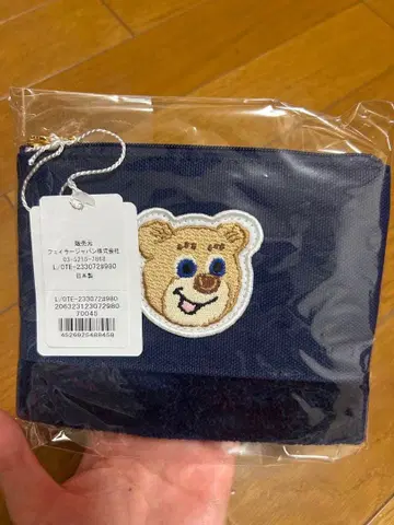 미사용 새상품 올드 테디 와펜 파우치